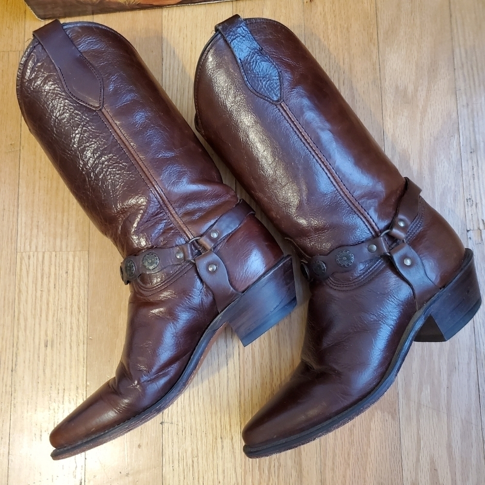 🧿 LOVED UP CONCHA BOOTS - Picture 9 of 14